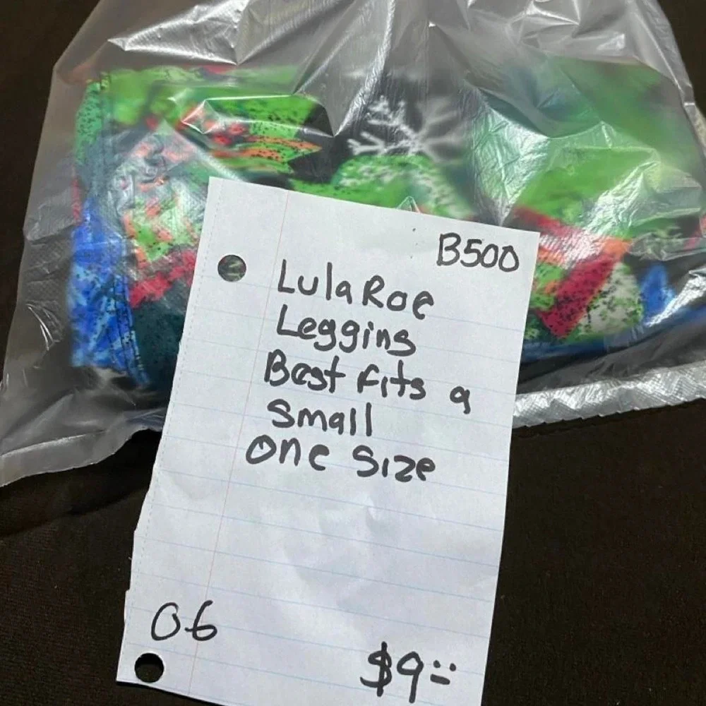 LulaRoe leggings multicolor legging one size best fits à teen (14-16). SKU-B500